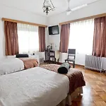 Casa Shanti Niketan Эшторил