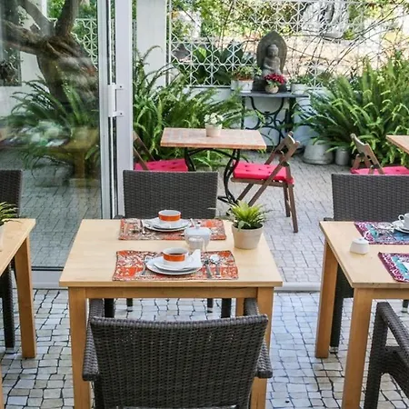 Гостевой дом Casa Shanti Niketan 4*