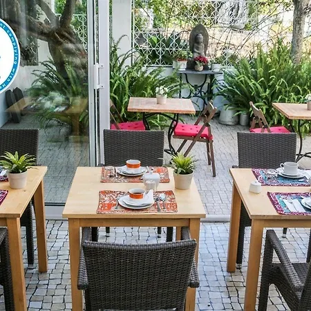 Casa Shanti Niketan 4* Эшторил