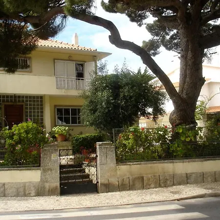 Casa Shanti Niketan Maison d'hôtes Estoril