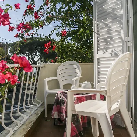 Casa Shanti Niketan Pensión