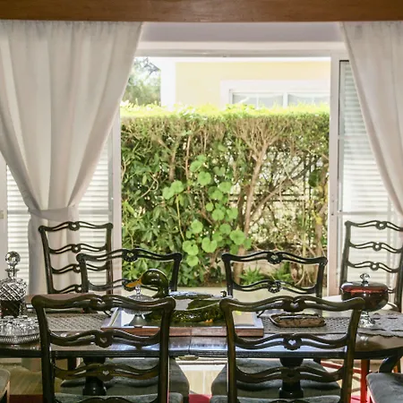 Гостевой дом Casa Shanti Niketan Эшторил