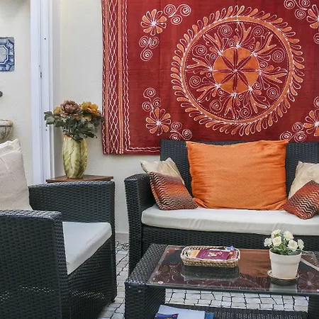 Pensión Casa Shanti Niketan 4*