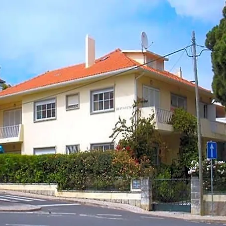 Casa Shanti Niketan Гостевой дом Эшторил