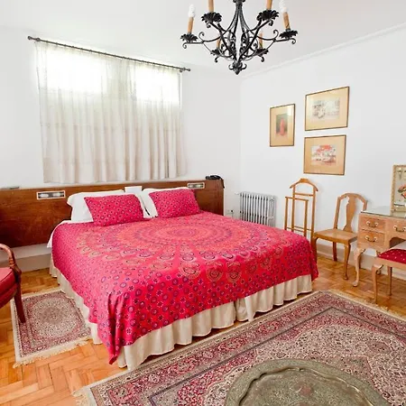 Casa Shanti Niketan Estoril