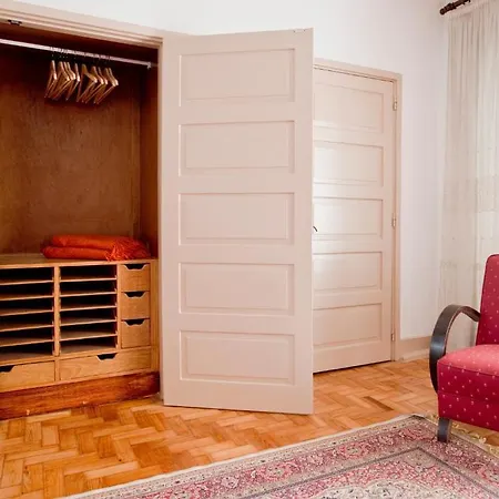 Casa Shanti Niketan Эшторил