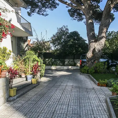 Guest house Casa Shanti Niketan Estoril