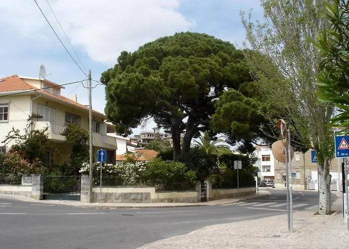 Casa Shanti Niketan 4* 埃斯托利尔