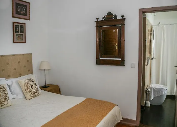 Casa Shanti Niketan 4* 埃斯托利尔