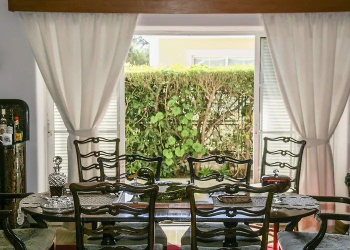 招待所 Casa Shanti Niketan 埃斯托利尔